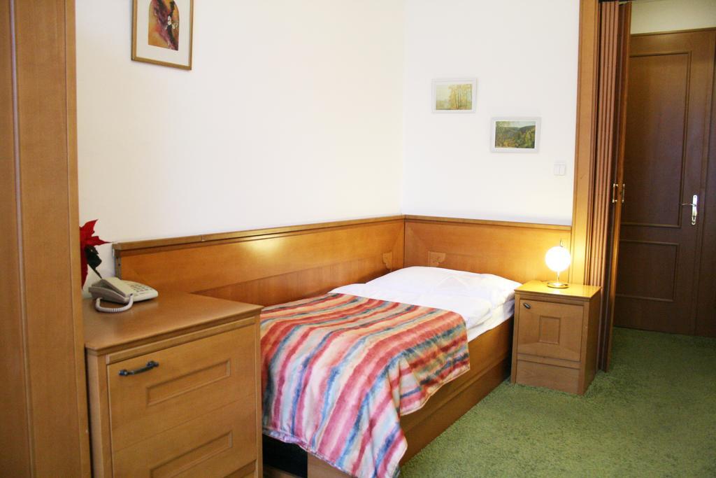 Villa Charlotte Karlsbad Zimmer foto